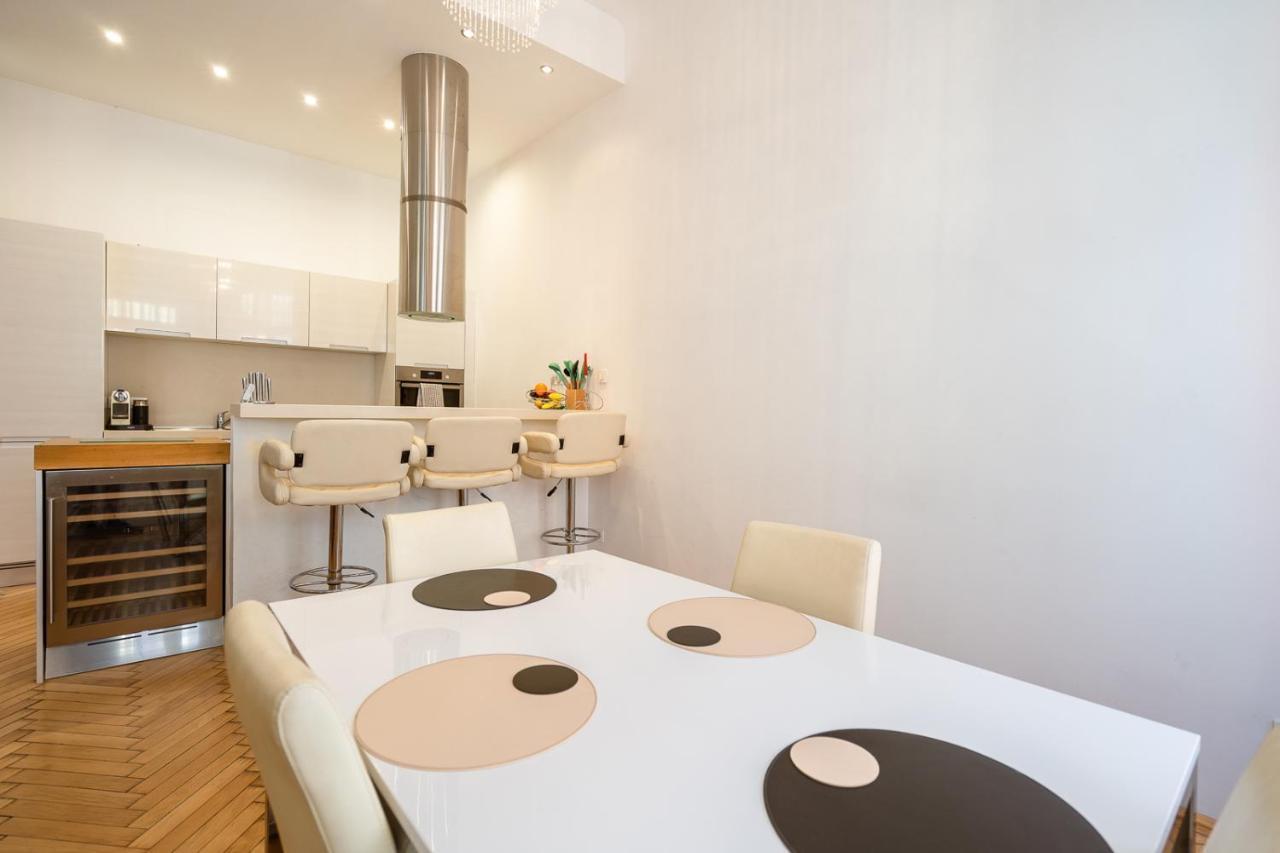 Garys Bright And Spacious Two Bedroom Flat Near Danube Budapeşte Dış mekan fotoğraf